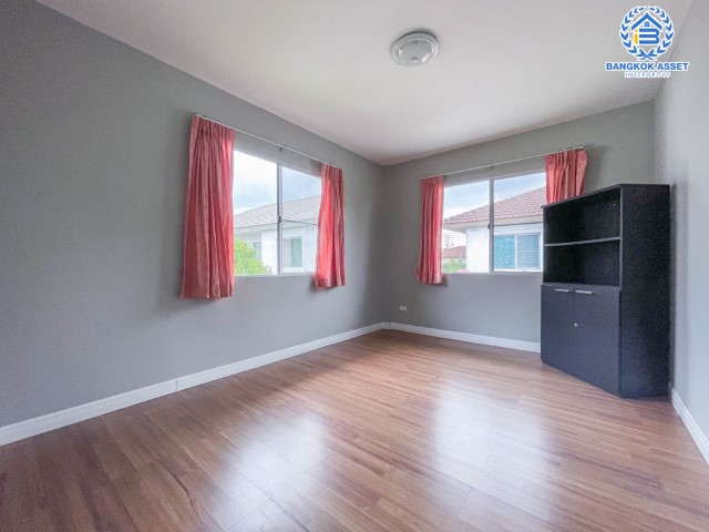 *****บ้านเดี่ยวมือสองย่านนนทบุรี ม.ชัยพฤกษ์ บางใหญ่-เซ็นทรัลเวสต์เกต เนื้อที่กว้างขวางสูงถึง 69.6 ตร.ว. ฟังก์ชัน 3 ห้องนอน 3 ห้องน้ำ 2 ที่จอดรถ บ้านพร้อมอยู่ ตกแต่งใหม่ บนทำเลศักยภาพ เพียง 10 นาทีก็ถึงรถไฟฟ้าสายสีม่วง "สถานีคลองบางไผ่" จองด่วน!